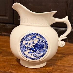 Vintage McCoy USA Blue Willow #202 White Pitcher